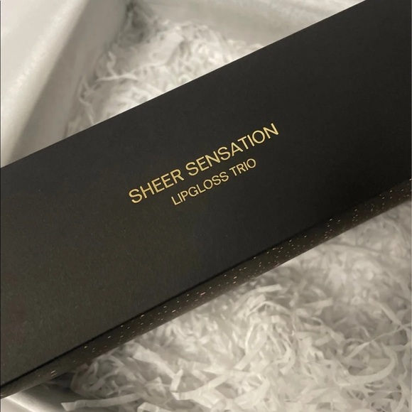 CHANEL BRAND NEW RED 2021 Holiday Limited Edition BAG with unbranded gold Strap - Picture 4 of 6